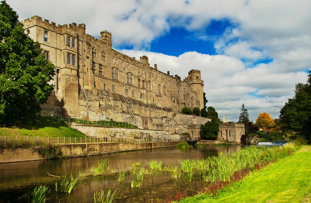 Warwick Castle, England, UK jigsaw puzzle in Castles puzzles on TheJigsawPuzzles.com