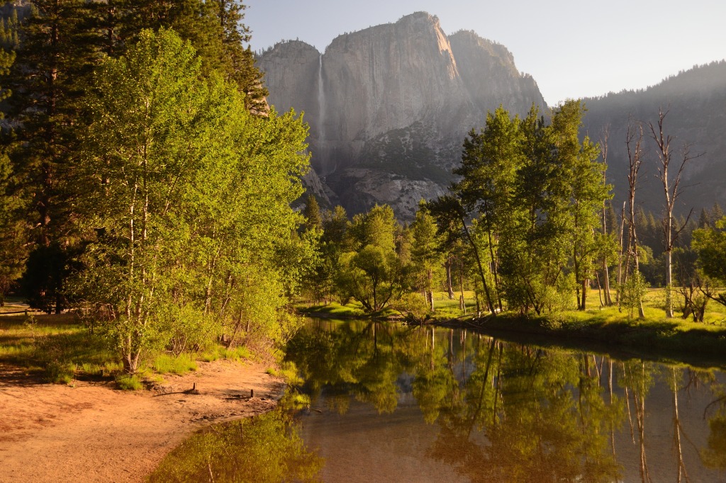 Yosemite Valley jigsaw puzzle in Waterfalls puzzles on TheJigsawPuzzles.com