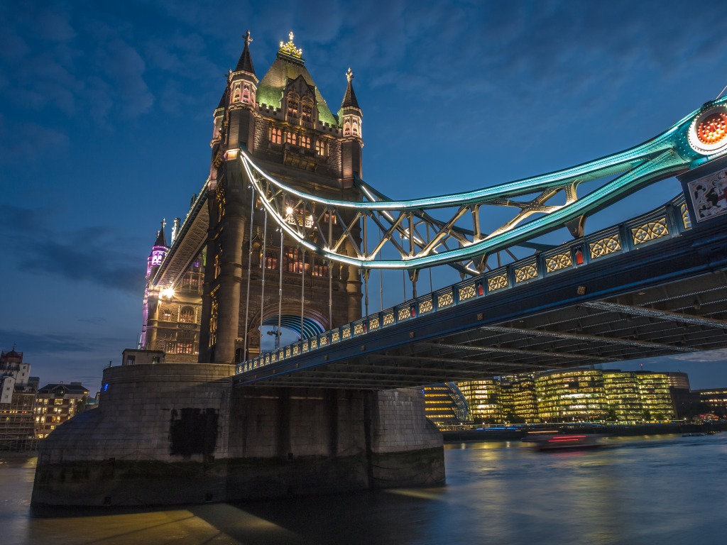 Tower Bridge in Twilight jigsaw puzzle in Bridges puzzles on TheJigsawPuzzles.com