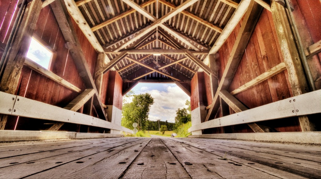 Covered Bridge in New England jigsaw puzzle in Bridges puzzles on TheJigsawPuzzles.com