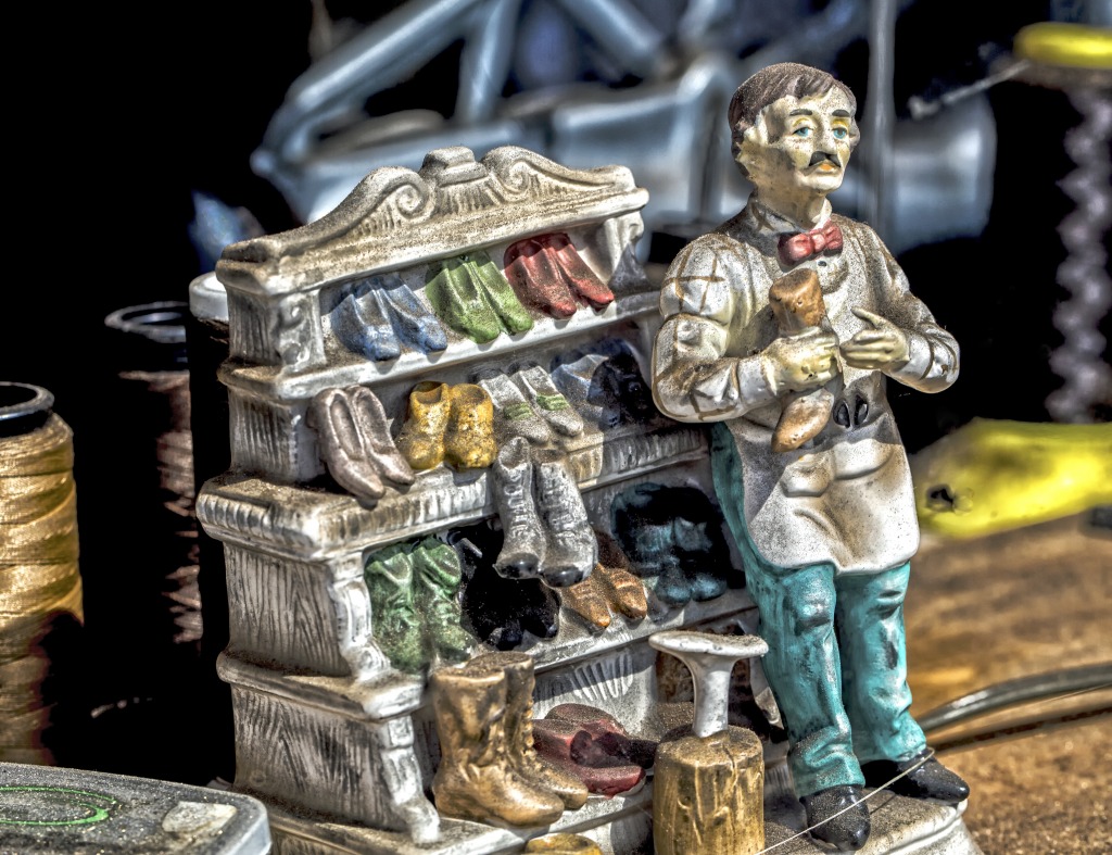 At the Cobbler's Shoppe jigsaw puzzle in Macro puzzles on TheJigsawPuzzles.com