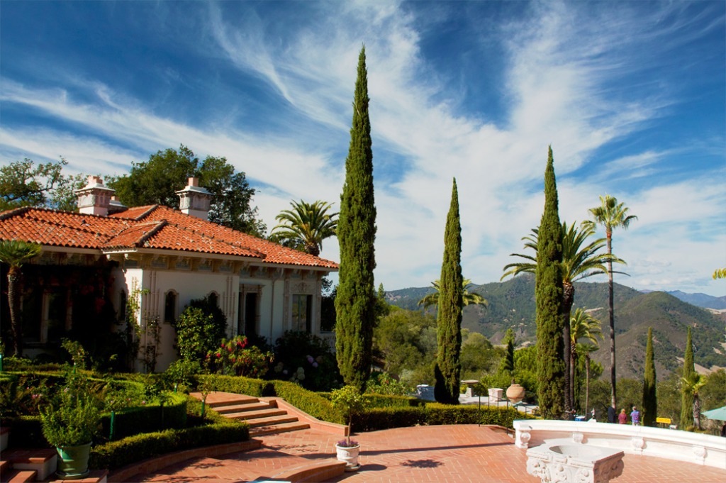 Hearst Castle, California jigsaw puzzle in Great Sightings puzzles on TheJigsawPuzzles.com