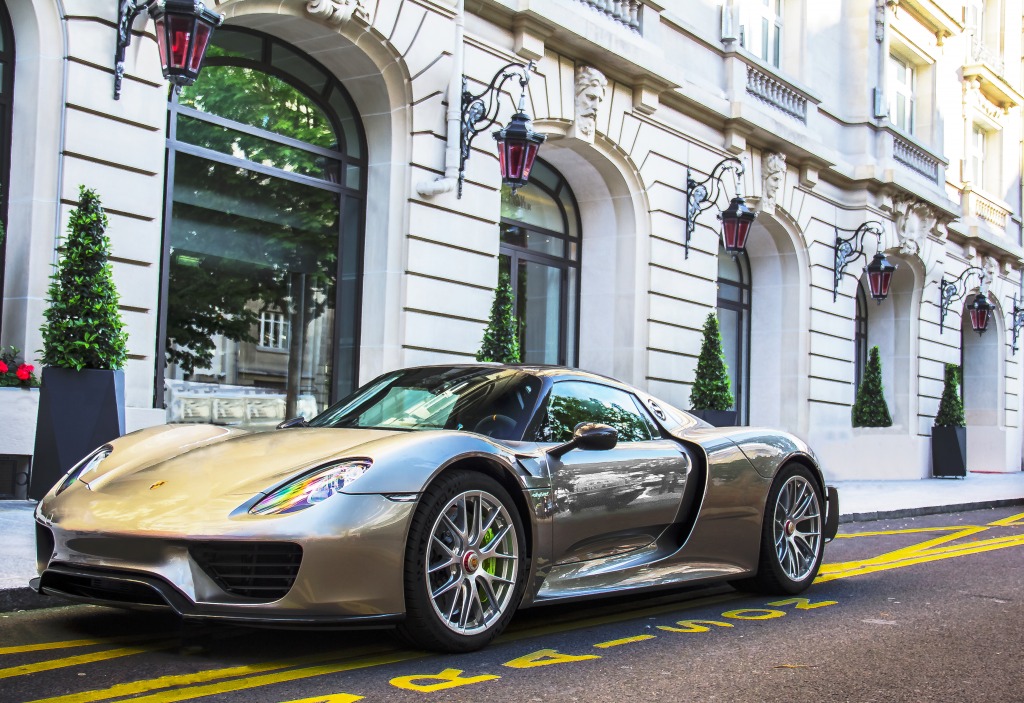 Porsche 918 jigsaw puzzle in Cars & Bikes puzzles on TheJigsawPuzzles.com