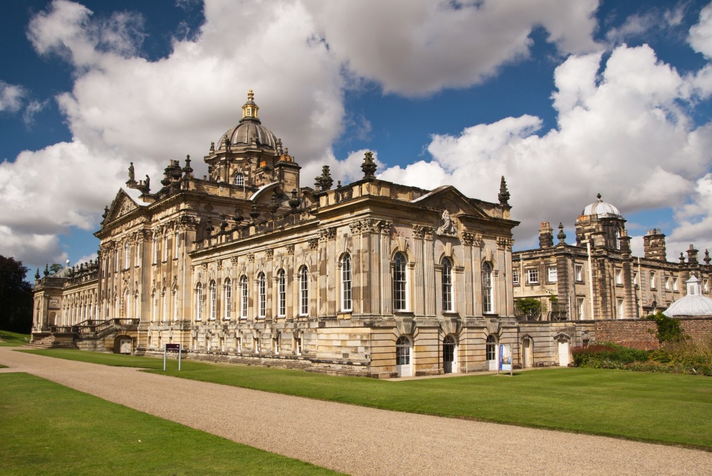 Castle Howard, England jigsaw puzzle in Castles puzzles on TheJigsawPuzzles.com