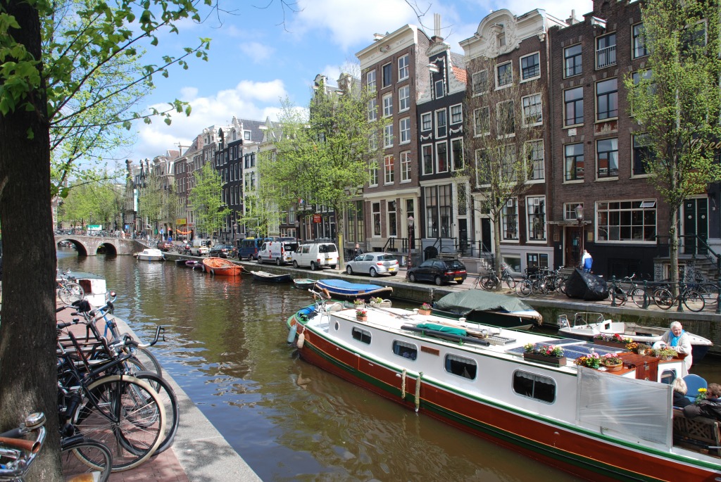 Amsterdam Canals jigsaw puzzle in Street View puzzles on TheJigsawPuzzles.com