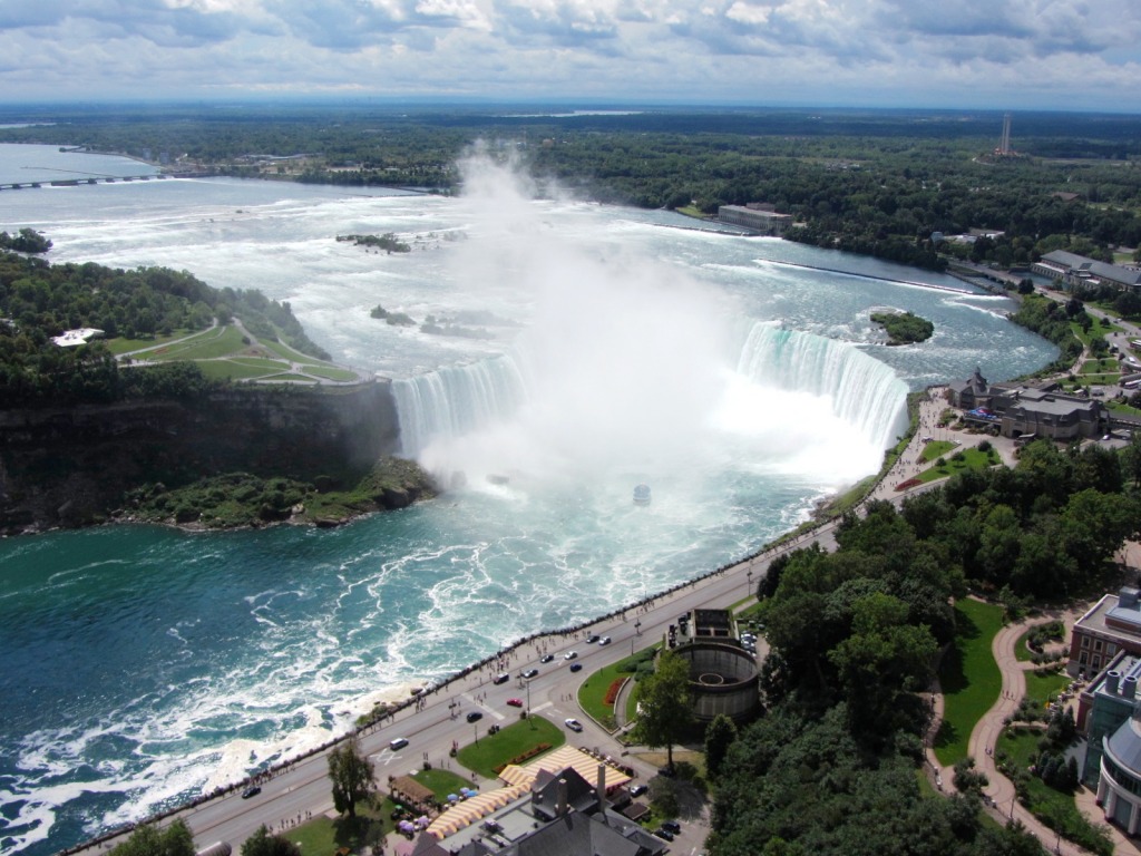 Horseshoe Falls and Goat Island jigsaw puzzle in Waterfalls puzzles on TheJigsawPuzzles.com