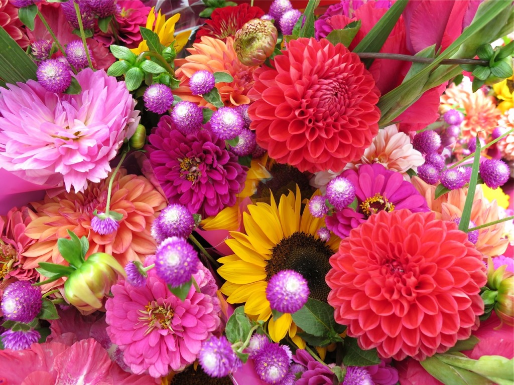 Colorful Flower Arrangement jigsaw puzzle in Flowers puzzles on TheJigsawPuzzles.com