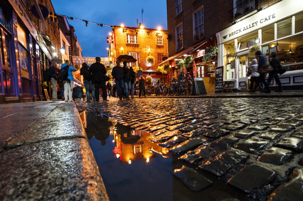 Temple Bar, Dublin, Ireland jigsaw puzzle in Puzzle of the Day puzzles on TheJigsawPuzzles.com