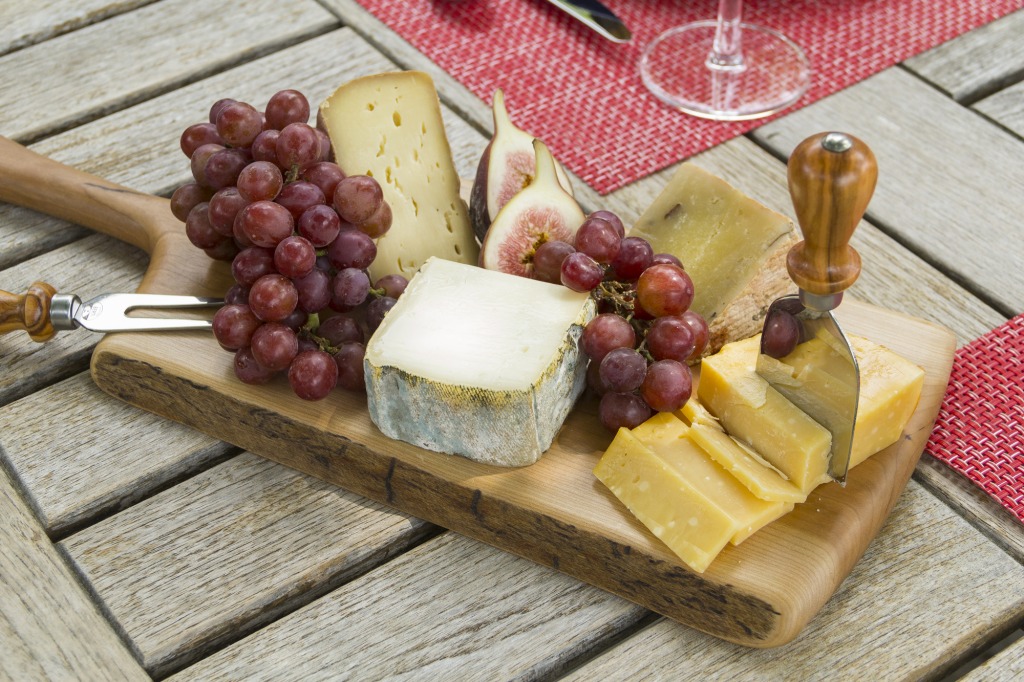 Cheese and Grapes jigsaw puzzle in Food & Bakery puzzles on TheJigsawPuzzles.com