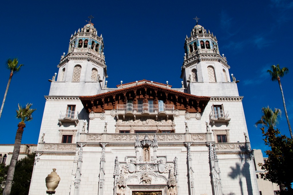 Casa Grande at Hearst Castle jigsaw puzzle in Castles puzzles on TheJigsawPuzzles.com