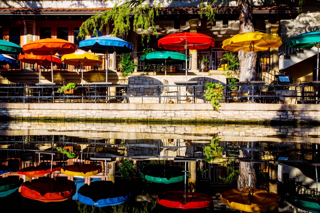 Riverwalk in San Antonio, TX jigsaw puzzle in Puzzle of the Day puzzles on TheJigsawPuzzles.com