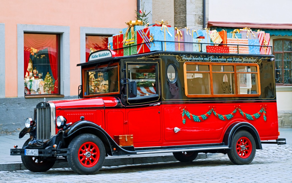 Rothenburg ob der Tauber, Germany jigsaw puzzle in Cars & Bikes puzzles on TheJigsawPuzzles.com