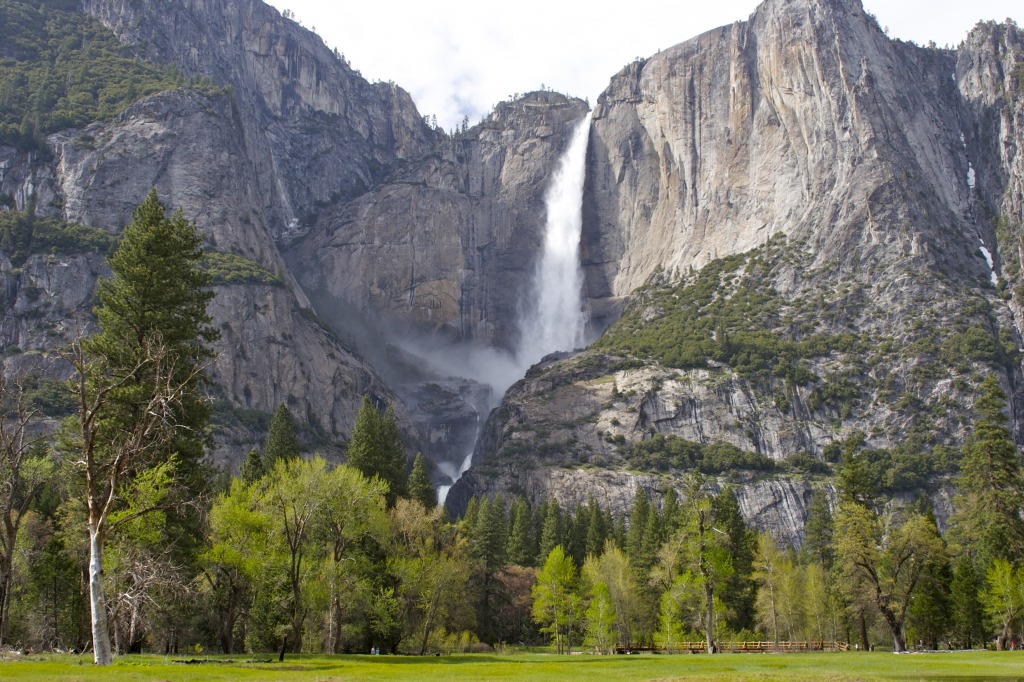 Yosemite National Park jigsaw puzzle in Waterfalls puzzles on TheJigsawPuzzles.com