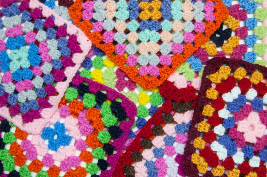 Scattered Granny Squares jigsaw puzzle in Handmade puzzles on TheJigsawPuzzles.com
