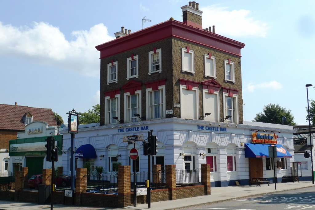 Castle Bar, Holloway, London jigsaw puzzle in Street View puzzles on TheJigsawPuzzles.com