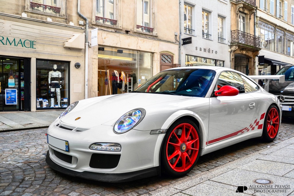 Porsche 997 GT3 jigsaw puzzle in Cars & Bikes puzzles on TheJigsawPuzzles.com