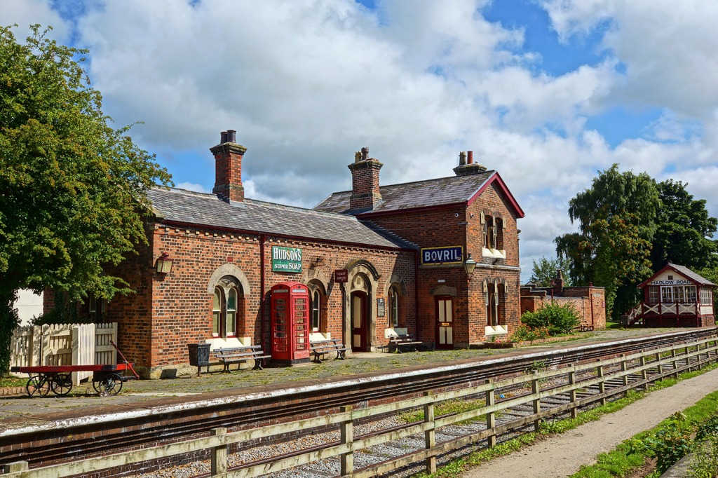 Hadlow Road Railway Station jigsaw puzzle in Street View puzzles on TheJigsawPuzzles.com