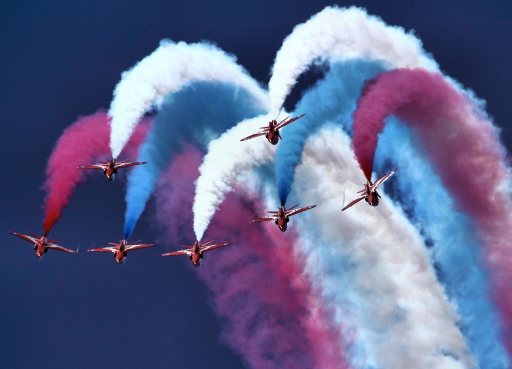 Red Arrows Aerobatic Team jigsaw puzzle in Aviation puzzles on TheJigsawPuzzles.com