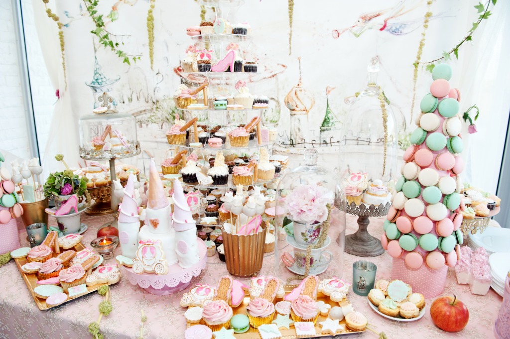 Wedding Desserts jigsaw puzzle in Food & Bakery puzzles on TheJigsawPuzzles.com