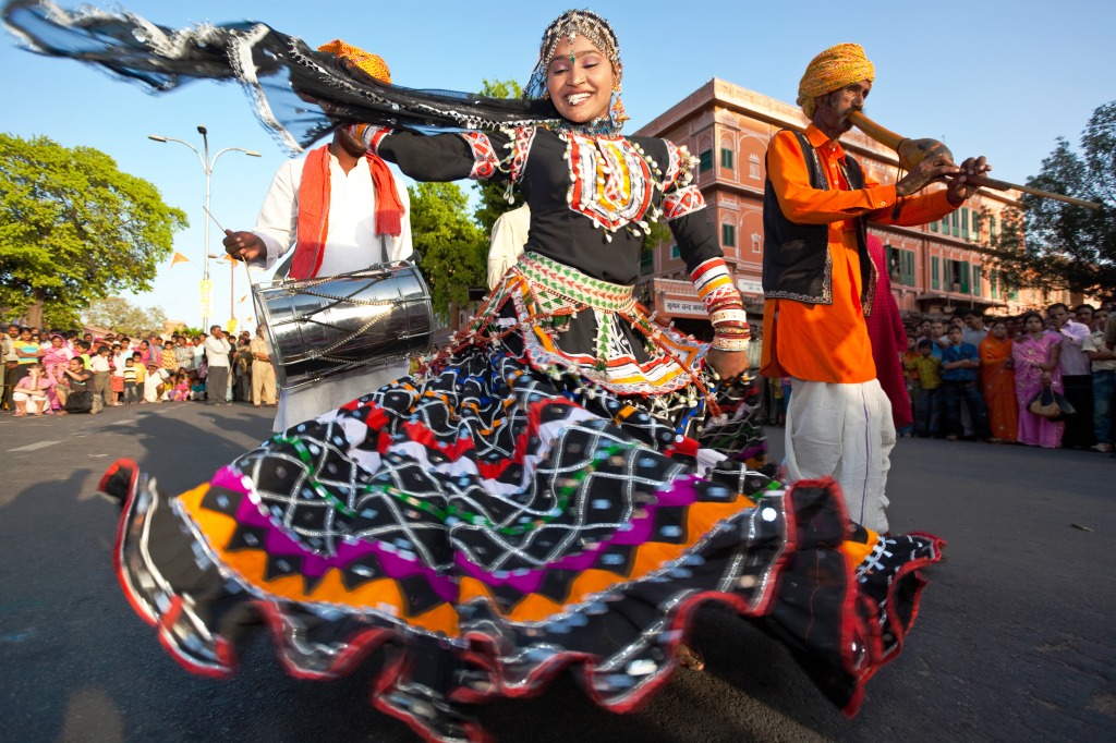 Gangaur Festival, Rajasthan, India jigsaw puzzle in People puzzles on TheJigsawPuzzles.com