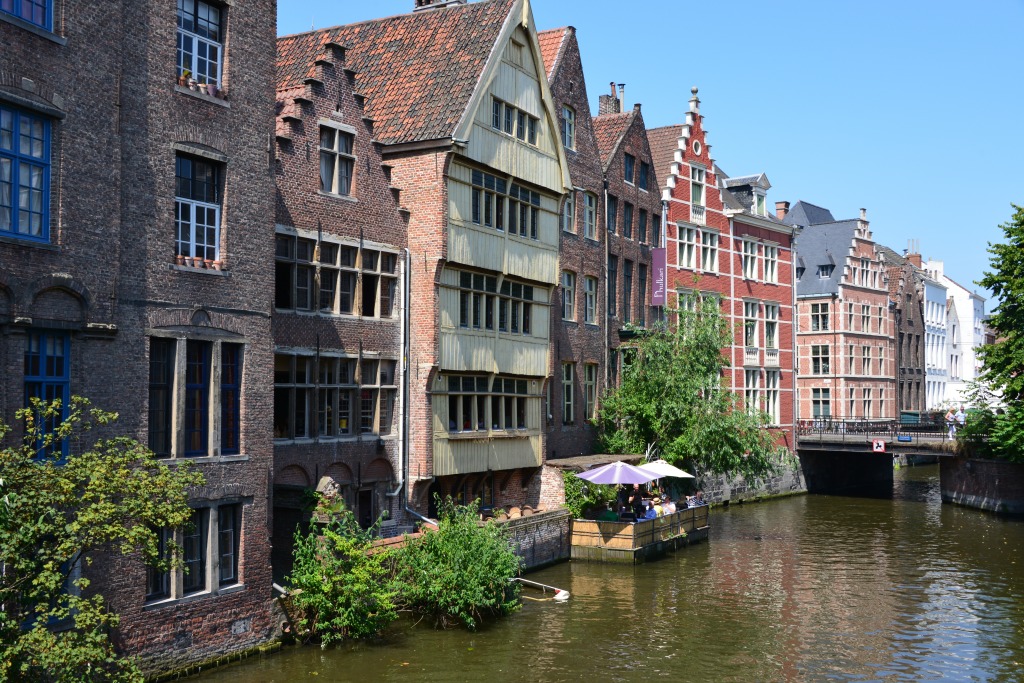 Historical Mansions in Ghent, Belgium jigsaw puzzle in Bridges puzzles on TheJigsawPuzzles.com