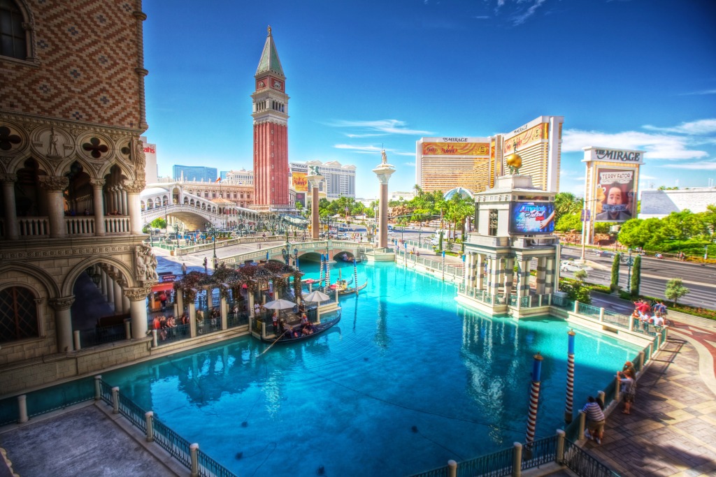 Las Vegas jigsaw puzzle in Puzzle of the Day puzzles on TheJigsawPuzzles.com