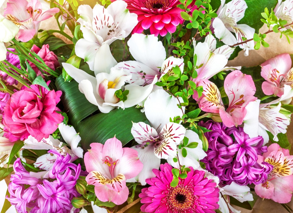 Beautiful Bouquet of Bright Flowers jigsaw puzzle in Flowers puzzles on TheJigsawPuzzles.com