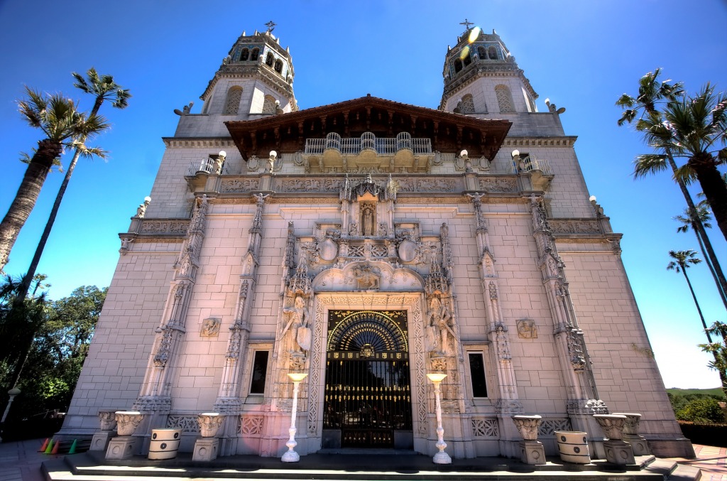 Hearst Castle, San Simeon, California jigsaw puzzle in Castles puzzles on TheJigsawPuzzles.com