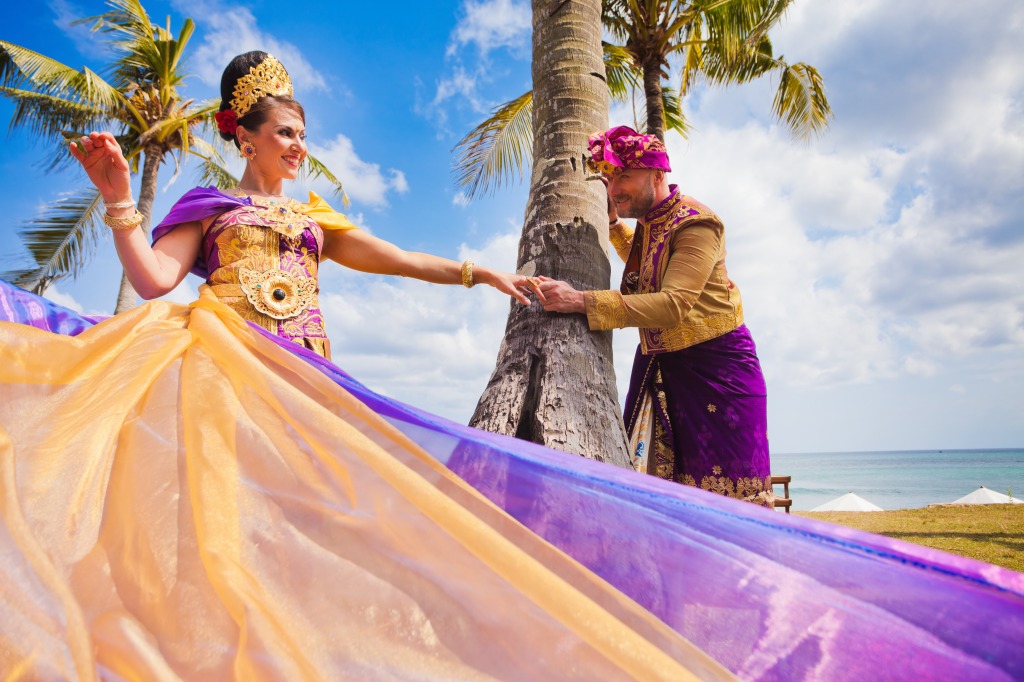 Balinese Wedding Ceremony jigsaw puzzle in People puzzles on TheJigsawPuzzles.com