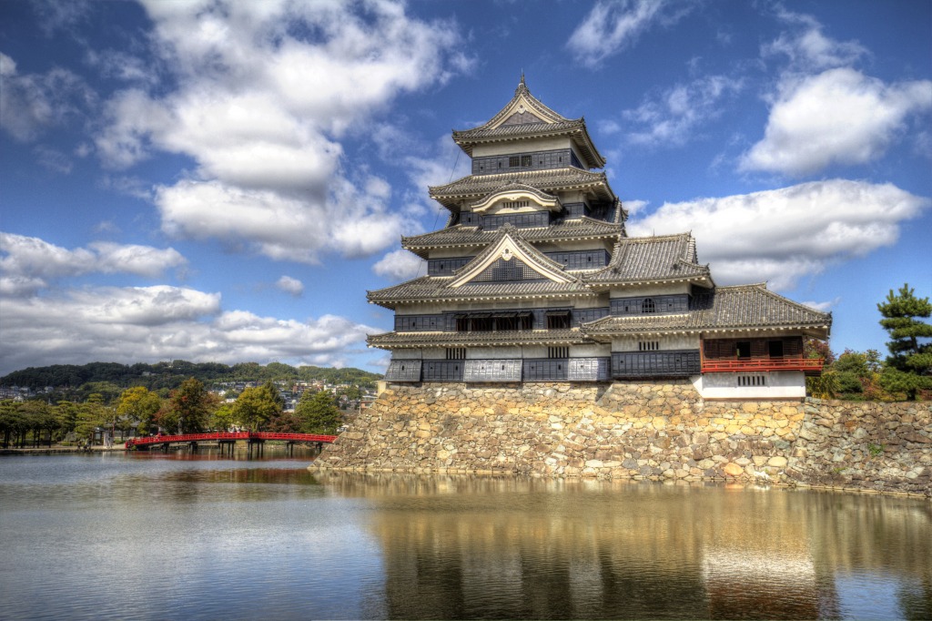 Matsumoto Castle, Japan jigsaw puzzle in Castles puzzles on TheJigsawPuzzles.com