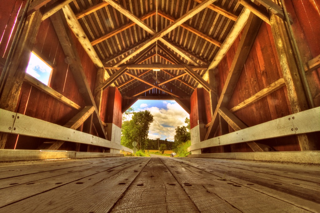 Covered Bridge in New Hampshire jigsaw puzzle in Bridges puzzles on TheJigsawPuzzles.com