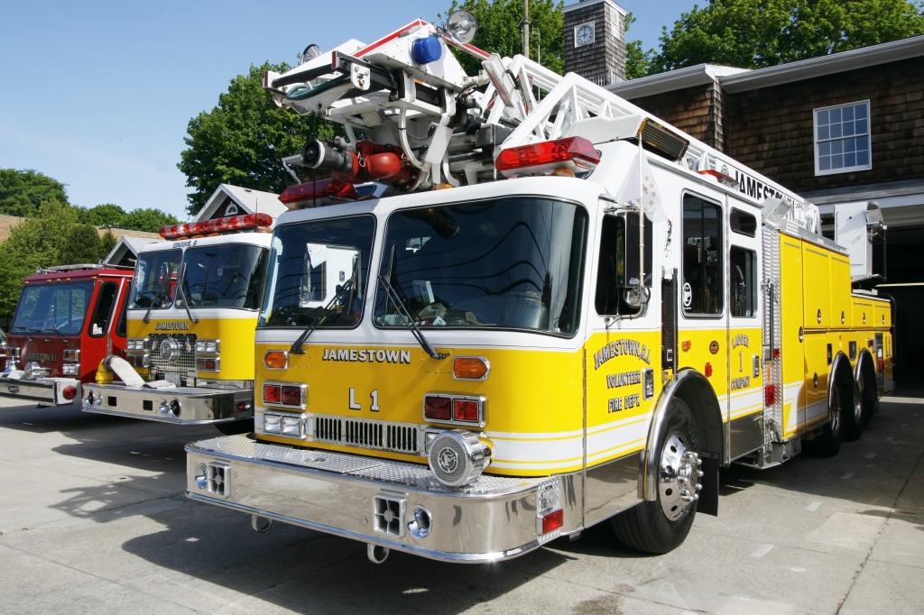 Fire Trucks jigsaw puzzle in Cars & Bikes puzzles on TheJigsawPuzzles.com