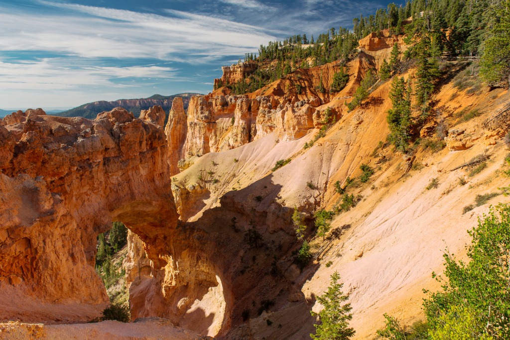 Bryce Canyon Natural Bridge jigsaw puzzle in Great Sightings puzzles on TheJigsawPuzzles.com