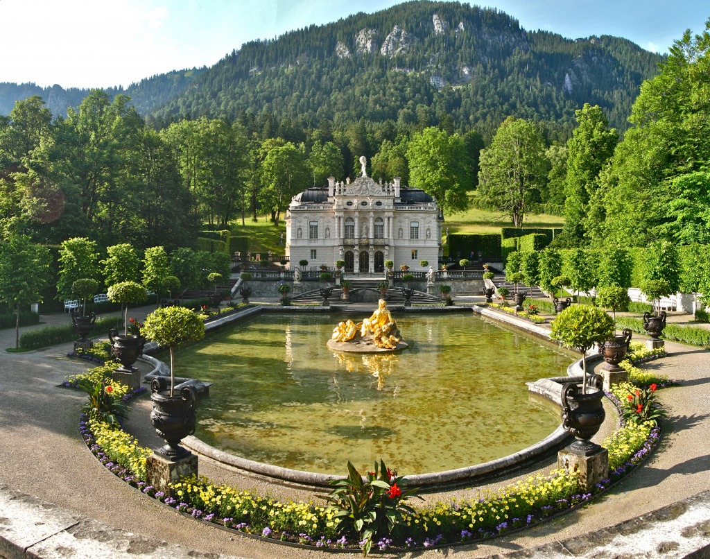 Schloss Linderhof, Bavaria, Germany jigsaw puzzle in Castles puzzles on TheJigsawPuzzles.com