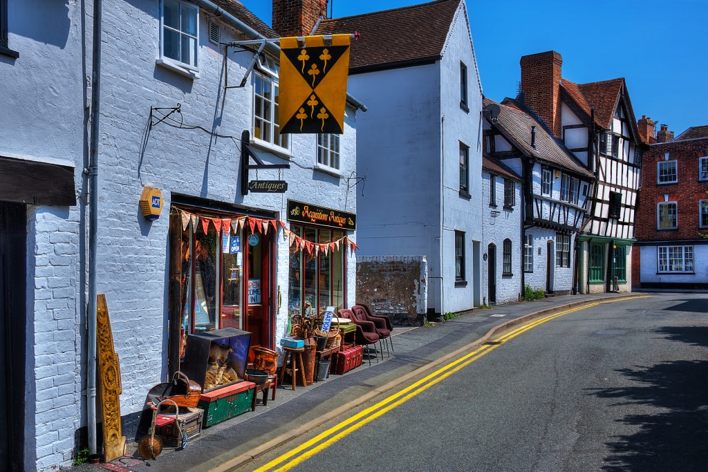 Old English Street jigsaw puzzle in Street View puzzles on TheJigsawPuzzles.com