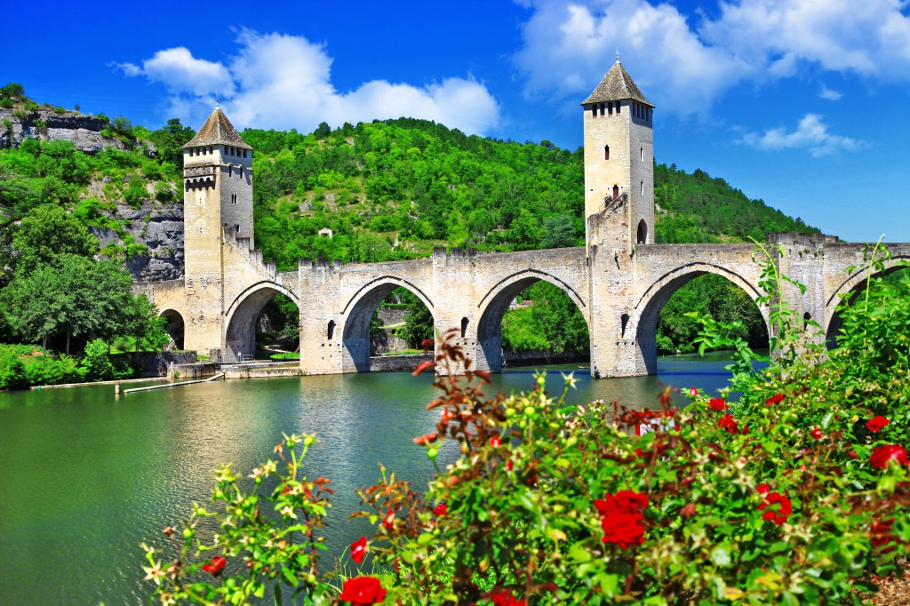 Valentre Bridge, Cahors, France jigsaw puzzle in Bridges puzzles on TheJigsawPuzzles.com