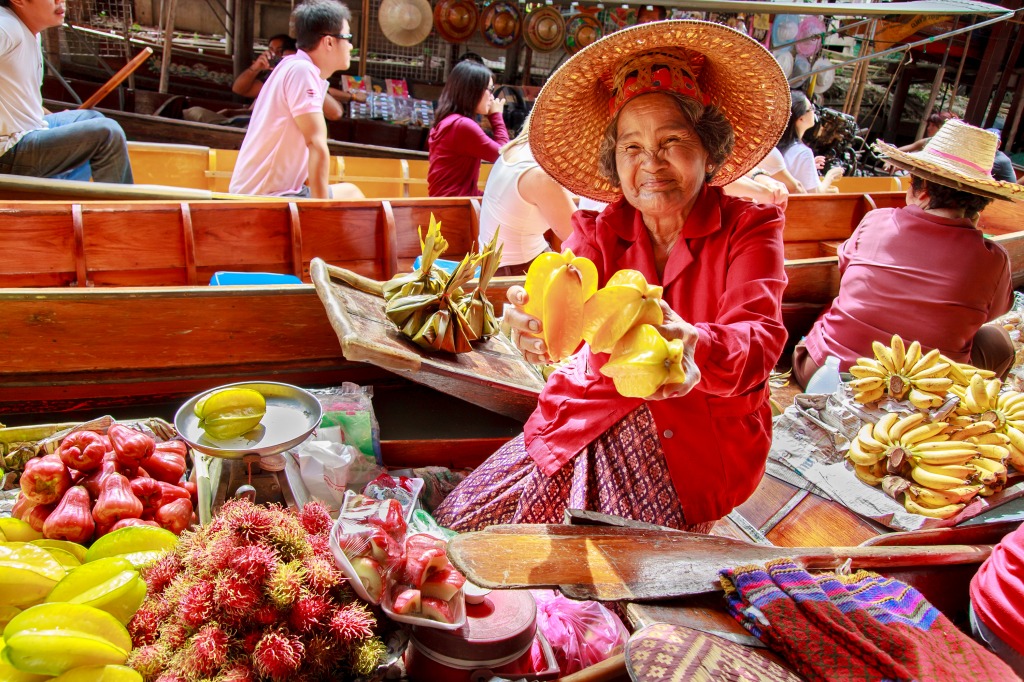 Damnoen Saduak Floating Market, Thailand jigsaw puzzle in People puzzles on TheJigsawPuzzles.com