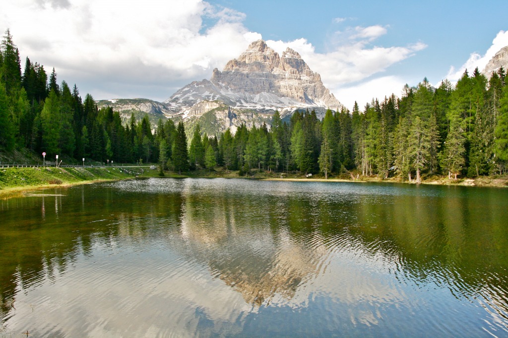 Lago Antorno, Italian Alps jigsaw puzzle in Great Sightings puzzles on TheJigsawPuzzles.com