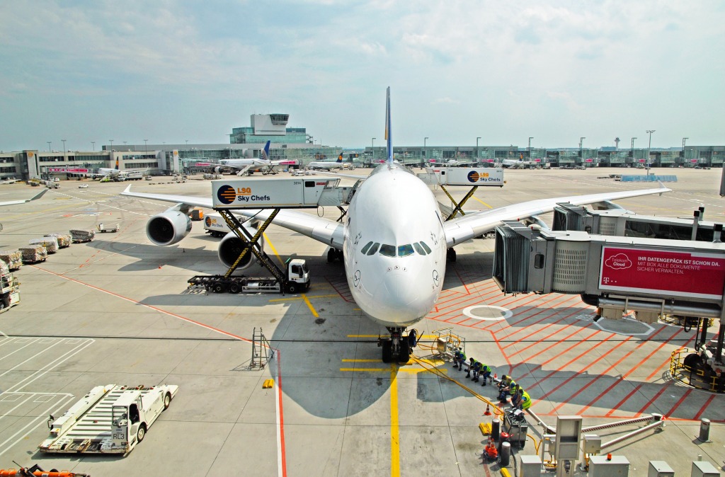 Frankfurt Airport, Germany jigsaw puzzle in Aviation puzzles on TheJigsawPuzzles.com