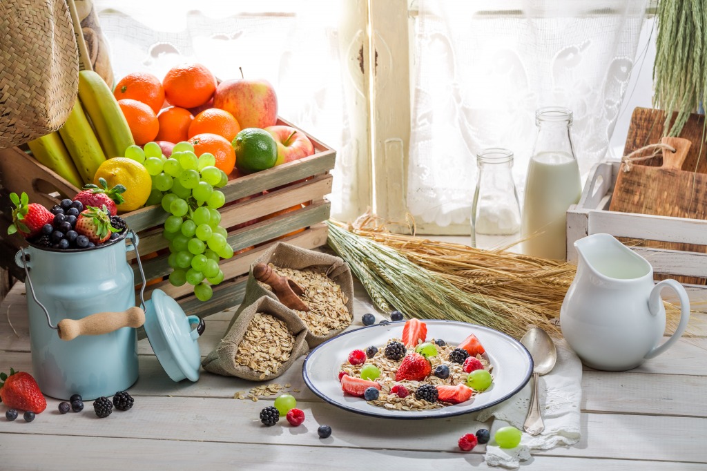 Tasty Oatmeal with Fresh Fruits jigsaw puzzle in Fruits & Veggies puzzles on TheJigsawPuzzles.com