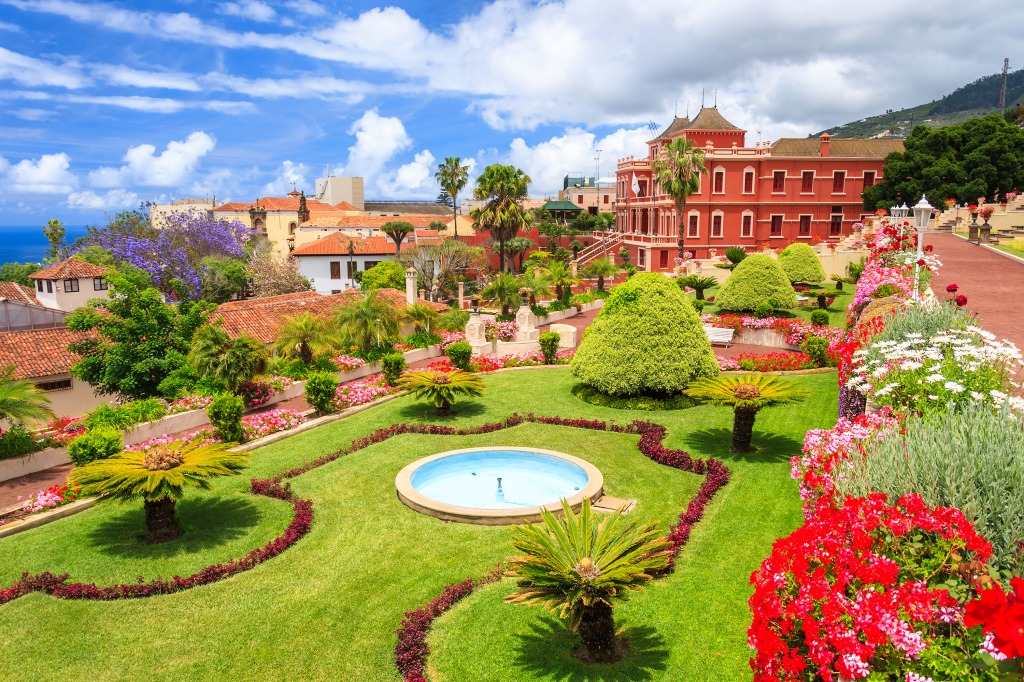 La Orotava Town, Tenerife, Canary Islands jigsaw puzzle in Great Sightings puzzles on TheJigsawPuzzles.com