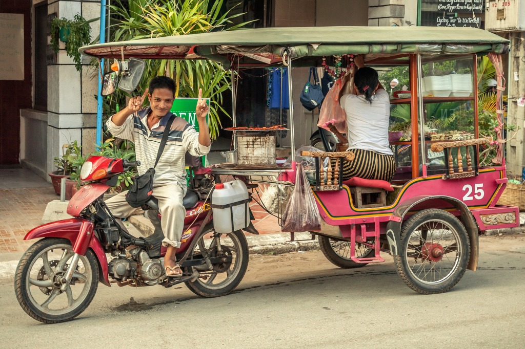 Streets of Phnom Penh, Cambodia jigsaw puzzle in People puzzles on TheJigsawPuzzles.com