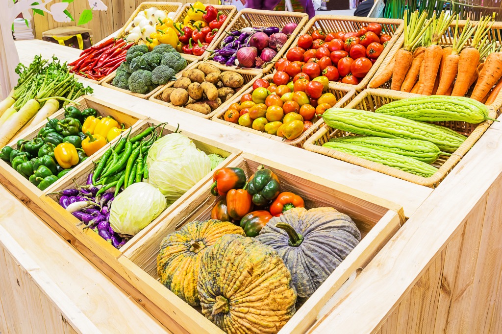 Vegetable Market jigsaw puzzle in Fruits & Veggies puzzles on TheJigsawPuzzles.com