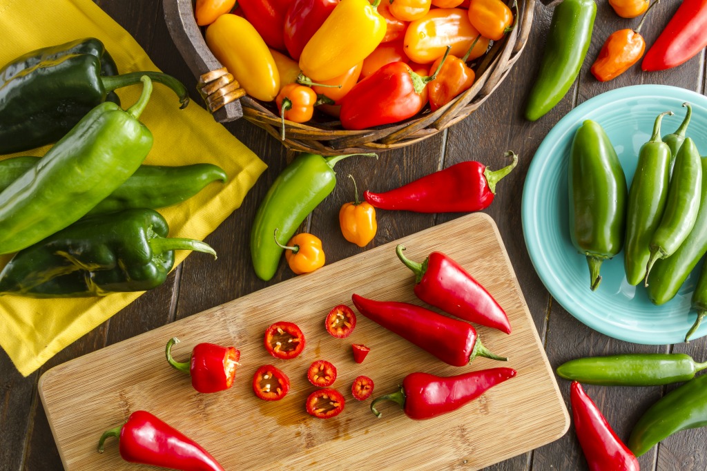 Hot and Sweet Peppers jigsaw puzzle in Fruits & Veggies puzzles on TheJigsawPuzzles.com