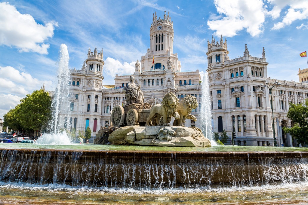 Plaza de Cibeles, Madrid, Spain jigsaw puzzle in Waterfalls puzzles on TheJigsawPuzzles.com