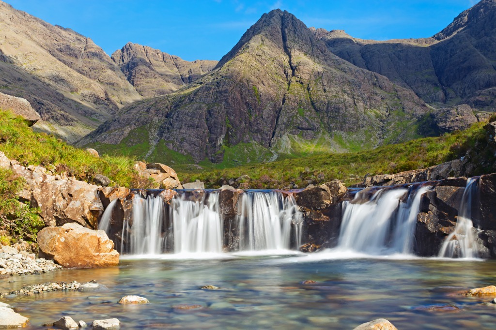 Fairy Pools, Isle of Skye, Scotland jigsaw puzzle in Waterfalls puzzles on TheJigsawPuzzles.com