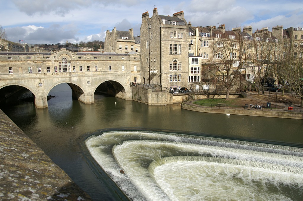 Pulteney Bridge & Weir jigsaw puzzle in Waterfalls puzzles on TheJigsawPuzzles.com