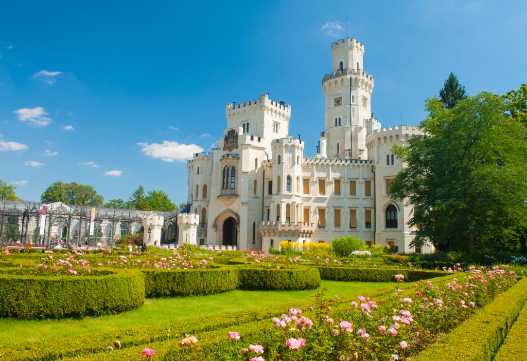 Castle Hluboka, Czech Republic jigsaw puzzle in Castles puzzles on TheJigsawPuzzles.com