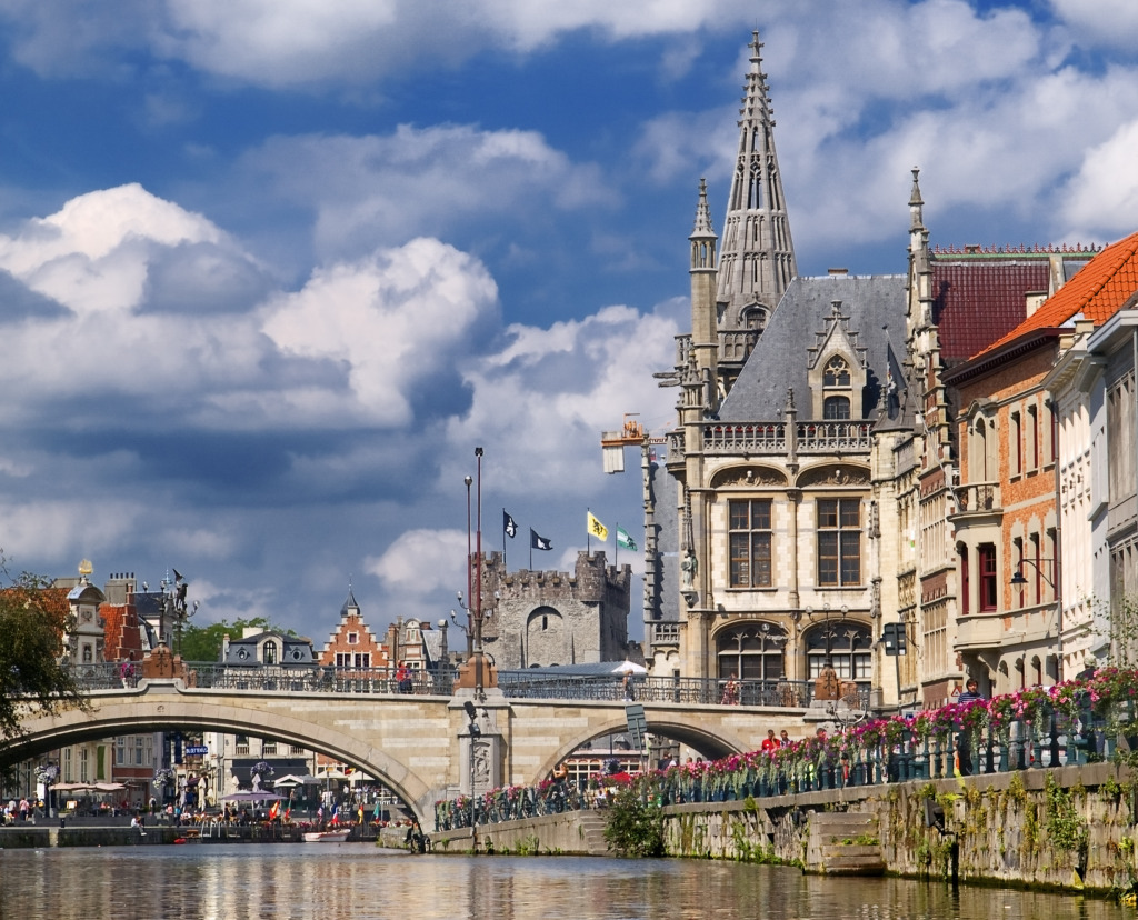 Canals In Ghent, Belgium jigsaw puzzle in Bridges puzzles on TheJigsawPuzzles.com