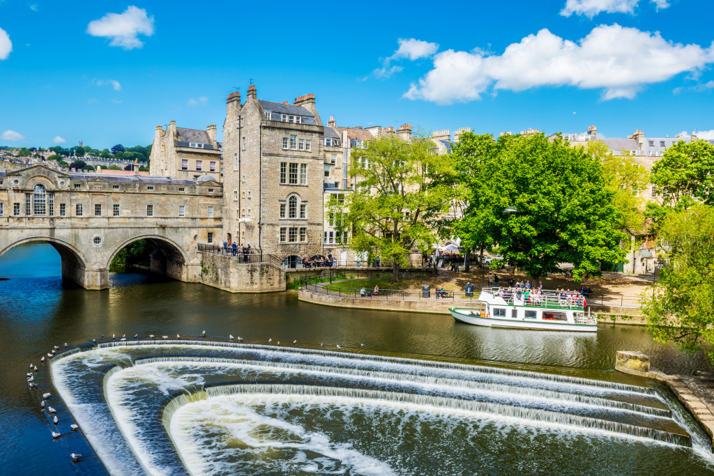 Pulteney Bridge in Bath, England jigsaw puzzle in Waterfalls puzzles on TheJigsawPuzzles.com